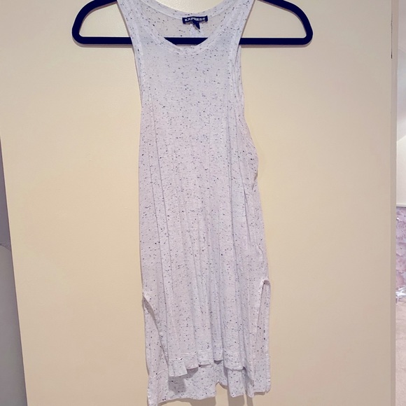Express Long Tanktop - Picture 2 of 2